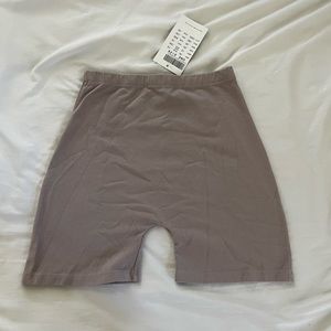 BRANDY MELVILLE biker shorts